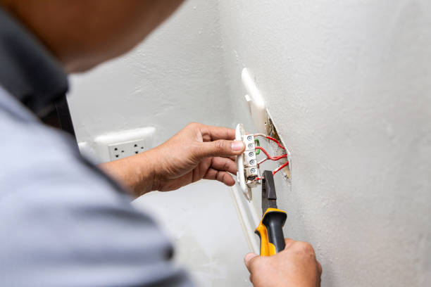 Best Outdoor Lighting Installation  in Destrehan, LA